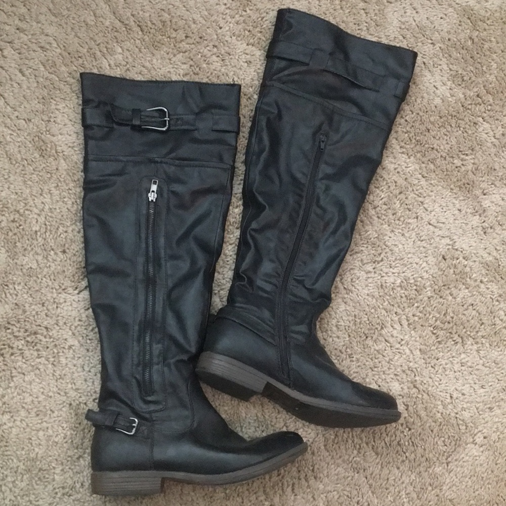Black tall knee boots